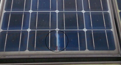 Obr. 4: Pklad delaminace fotovoltaickho modulu