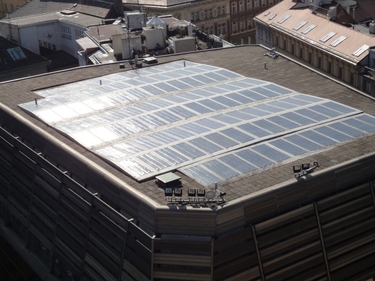 Obr. 4 Fotovoltaick instalace na stee budovy Nov scny a provozn budovy Nrodnho divadla