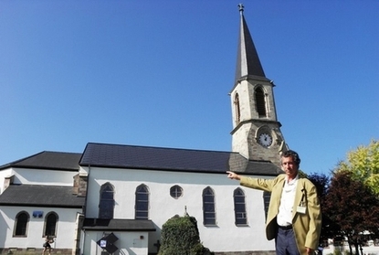 Obr 9. Crkevn stavba Eglise Saint Leger v Manspachu, celkov pohled na BIPV