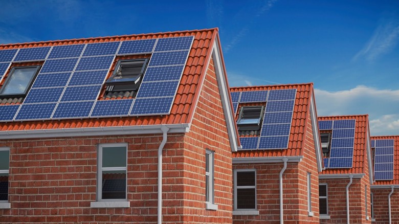 Aktuální solární boom v&nbsp;Česku se zaměřuje hlavně na instalace na rodinné domy a&nbsp;firemní areály