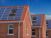 Aktuální solární boom v&nbsp;Česku se zaměřuje hlavně na instalace na rodinné domy a&nbsp;firemní areály