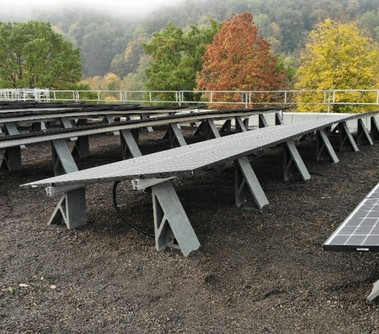 Realizace Green Roof BayWa r.e. Solar Energy Systems GmbH