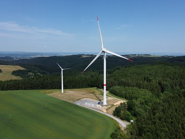 Větrné elektrárny po 20 letech: reálné zkušenosti z českých obcí