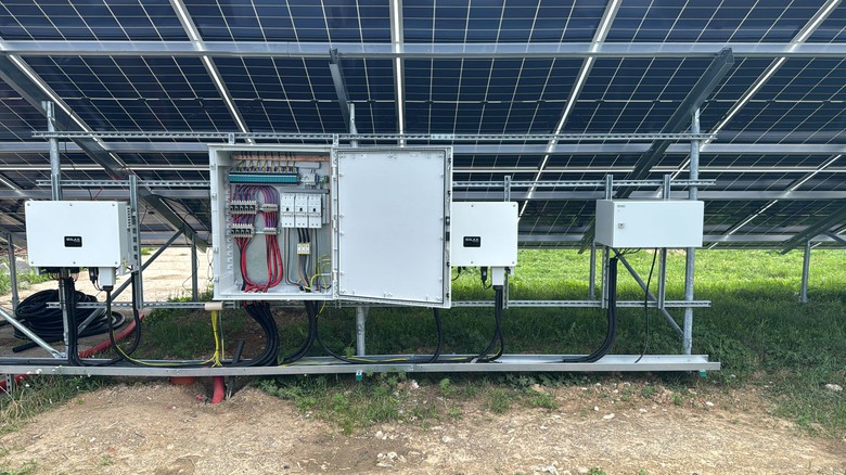 Projekt na fotovoltaiku na klíč - kompletní řešení pro obce, firmy i developery